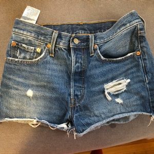 Levi high rise shorts.